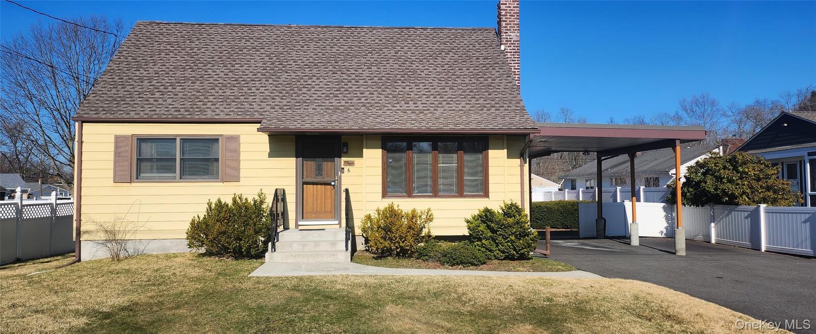 Property Photo:  6 Bogardus Road  NY 12524 