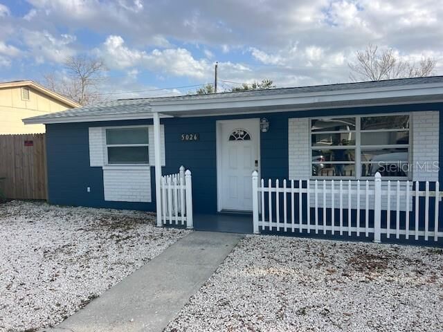 Property Photo:  5026 Moog Road  FL 34690 