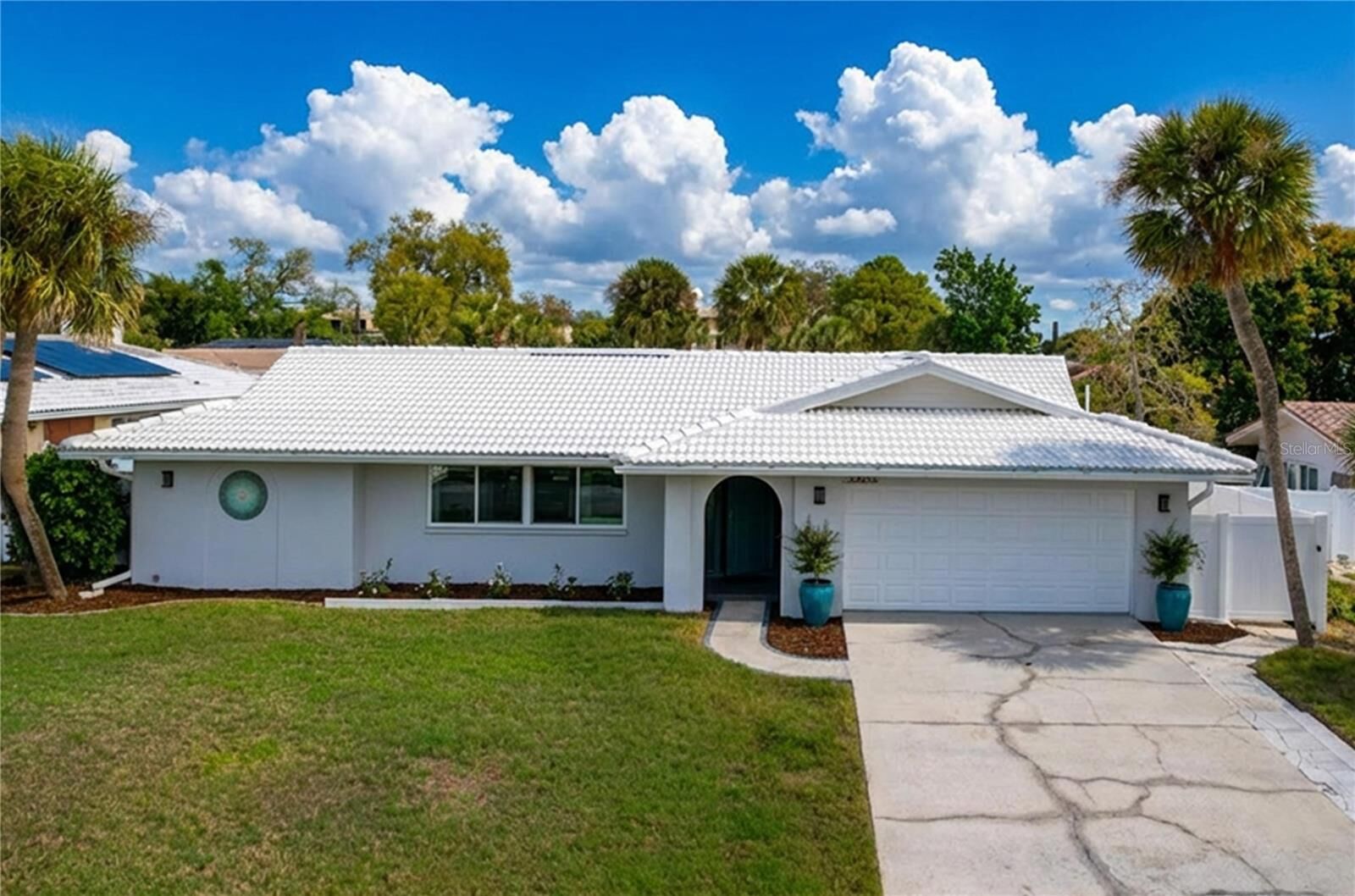 Property Photo:  13879 Kimberly Drive  FL 33774 