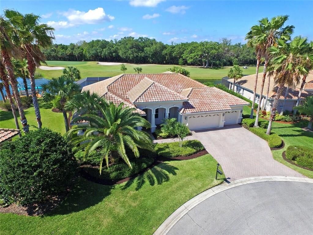 Property Photo: 808 Whooping Crane Court FL 34212