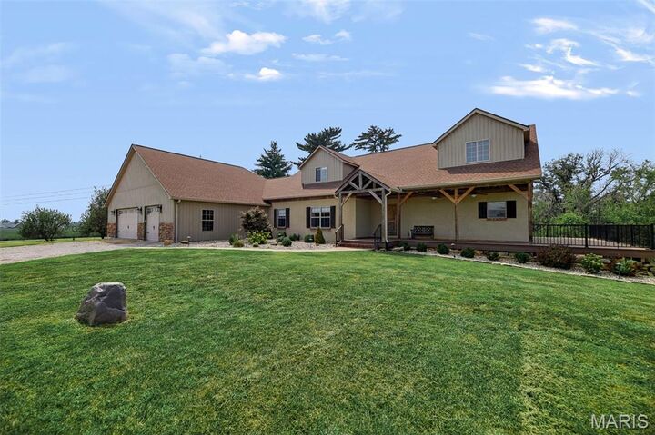 Property Photo: 4242 Quirin Road IL 62285