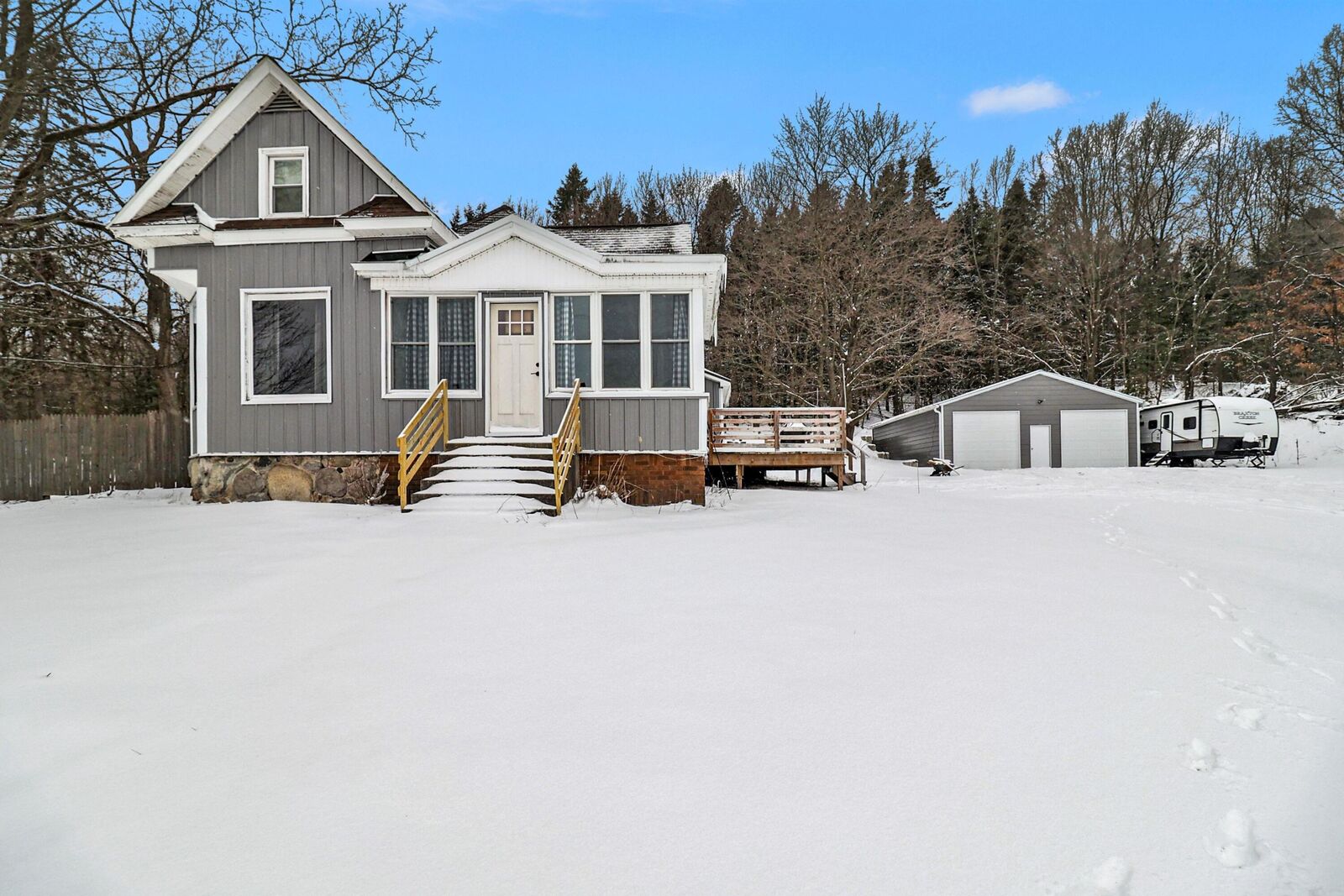 Property Photo:  5033 1st Street  MI 49446 