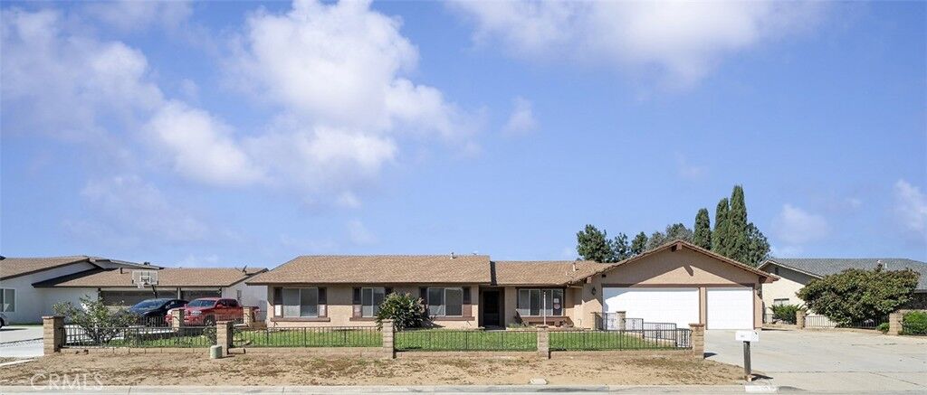 Property Photo:  5995 Spur  CA 92509 