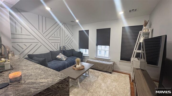 Property Photo:  19 Cleveland Avenue 3  NJ 07029 