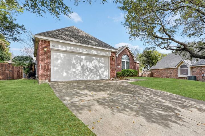 Property Photo: 103 Hunters Court TX 75072