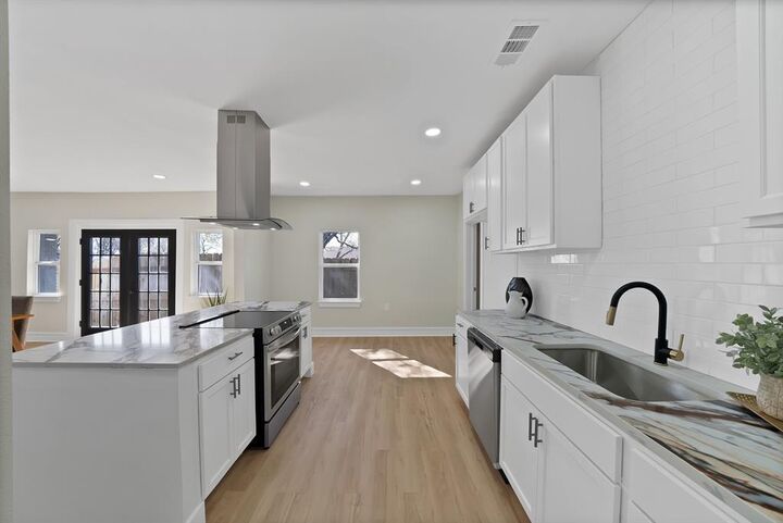 Property Photo:  2803 Wilkinson Avenue  TX 76103 