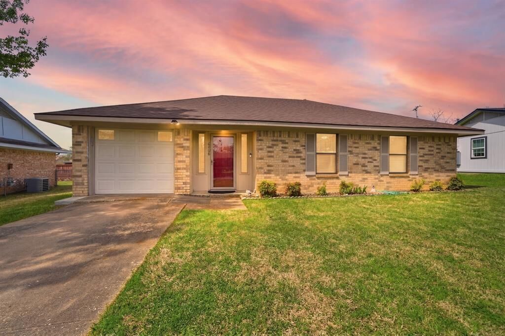Property Photo:  6708 Wren Drive  TX 75402 
