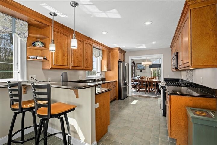 Property Photo:  7 Primmett Lane 7  MA 01609 