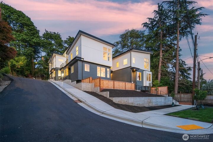 Property Photo:  1802  28th Avenue S  WA 98144 