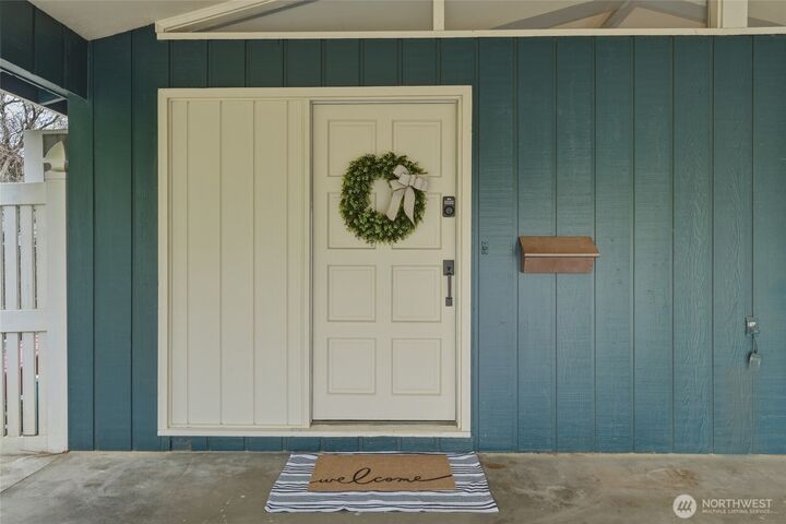 Property Photo: 1325 College Street OR 97862