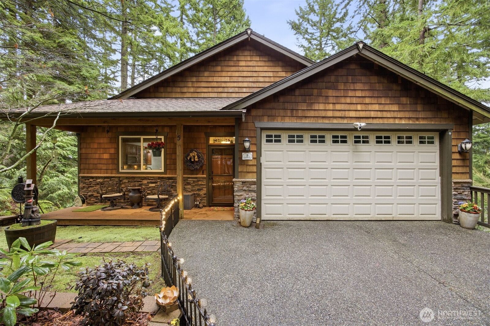 Property Photo:  5  Bracken Place  WA 98229 