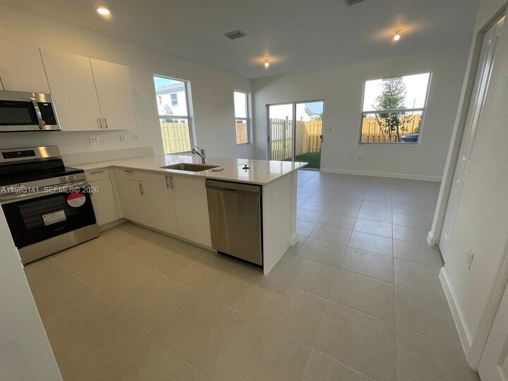 Property Photo: 16283 SW 292nd St FL 33033