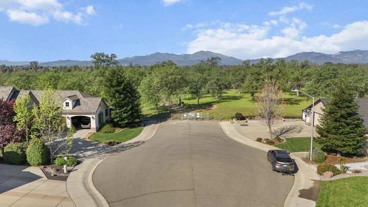 Property Photo:  2110 Cadjew Street  CA 96003 