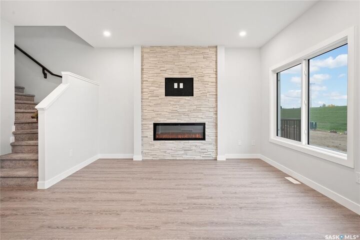 Property Photo:  550 Traeger Manor  SK S7V 1Z8 