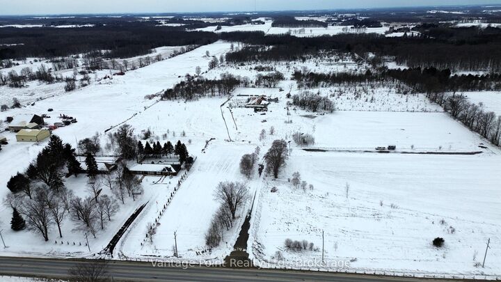 Property Photo:  317704 6 &Amp 10 Highway  ON N4K 5N6 