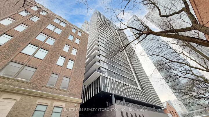 Property Photo: 771 Yonge Street 2011 ON M4W 0B8