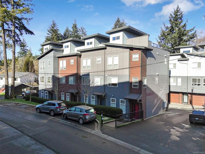 Property Photo: 694 Hoylake Ave #103 BC V9B 3P7