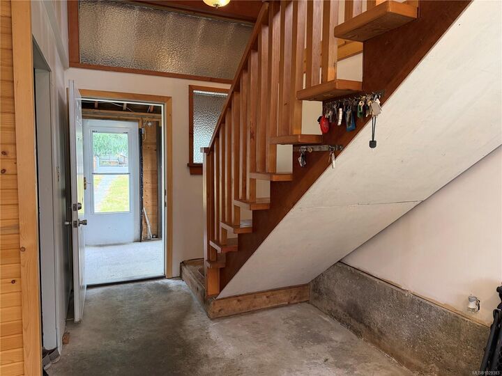 Property Photo: 147 Maquinna Ave BC V0P 2A0