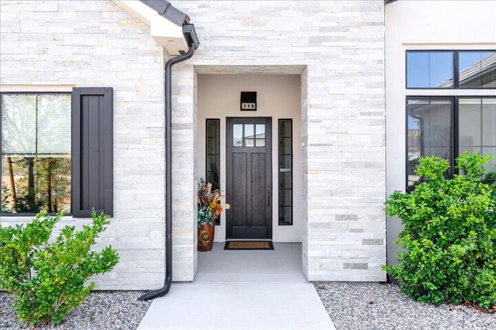 Property Photo:  719 W Scenario St  UT 84780 