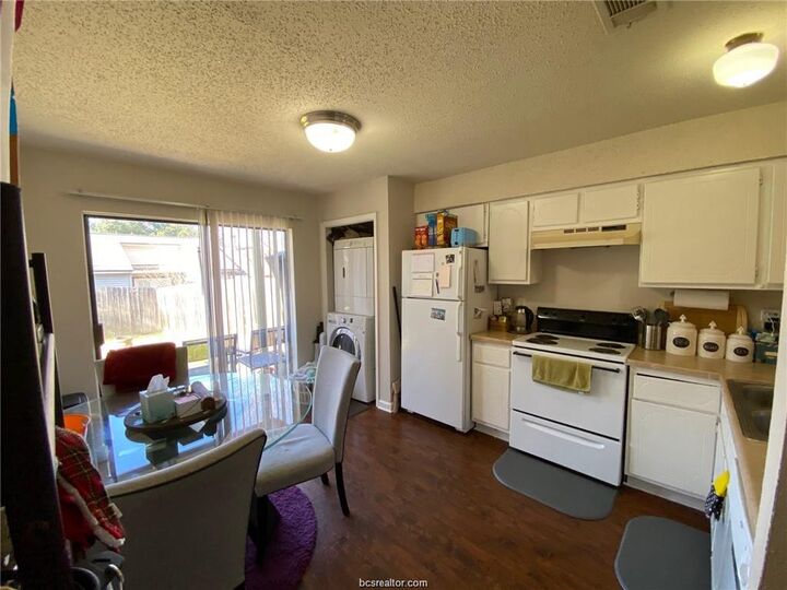 Property Photo: 411 Manuel Dr A TX 77840
