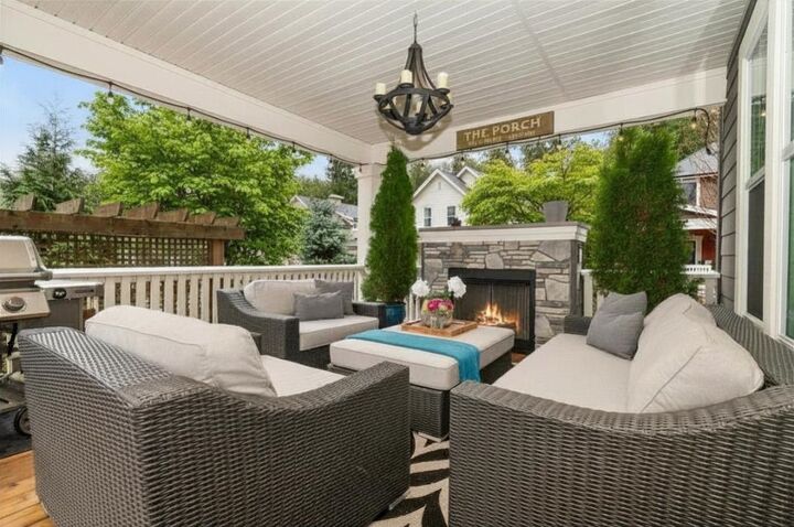 Property Photo: 43339 Creekside Circle BC V2R 0Z4