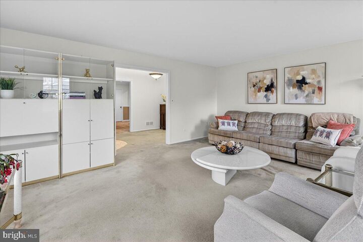 Property Photo: 7 Stanford Court NJ 08520