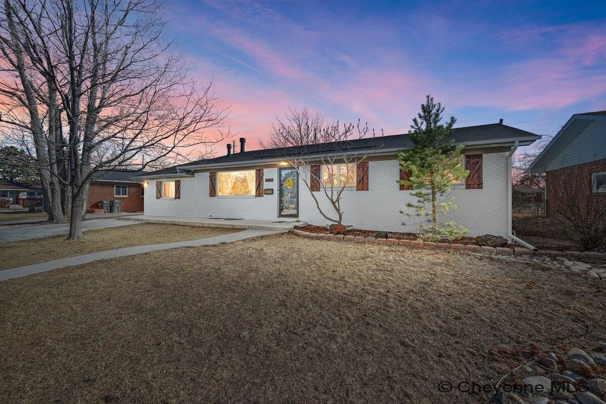 Property Photo:  145 Hobbs Ave  WY 82009 