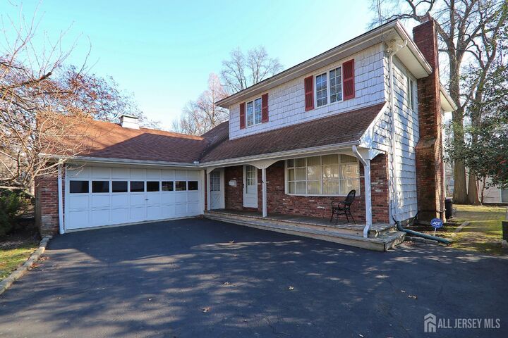 Property Photo:  240 Twin Oaks Terrace  NJ 07090 