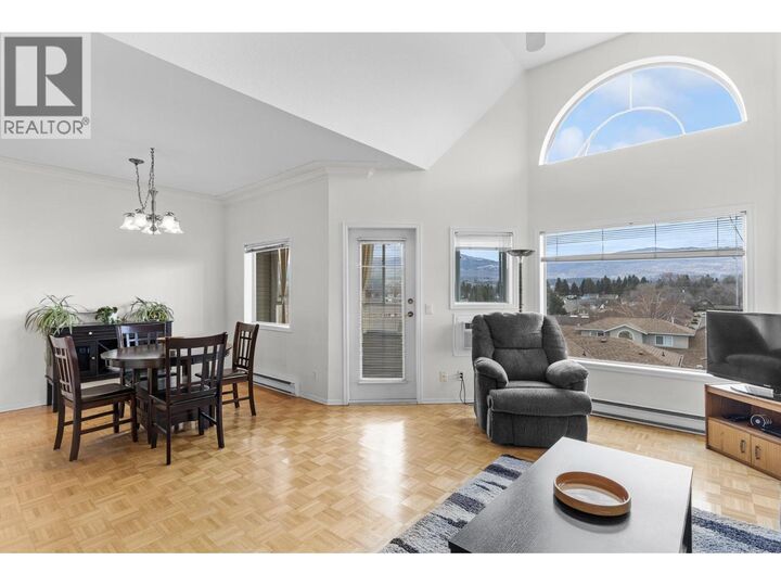 Photo de la propriété:  877 Klo Road 306  BC V1Y 9R1 