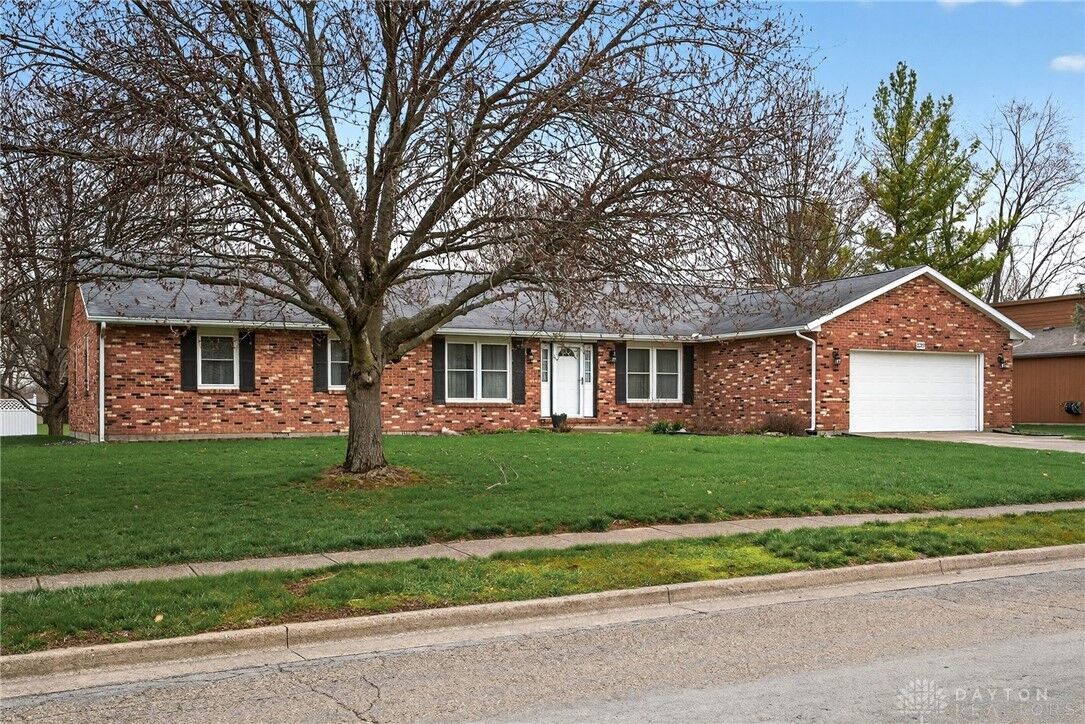 Property Photo:  2255 Monterey Drive  OH 45385 