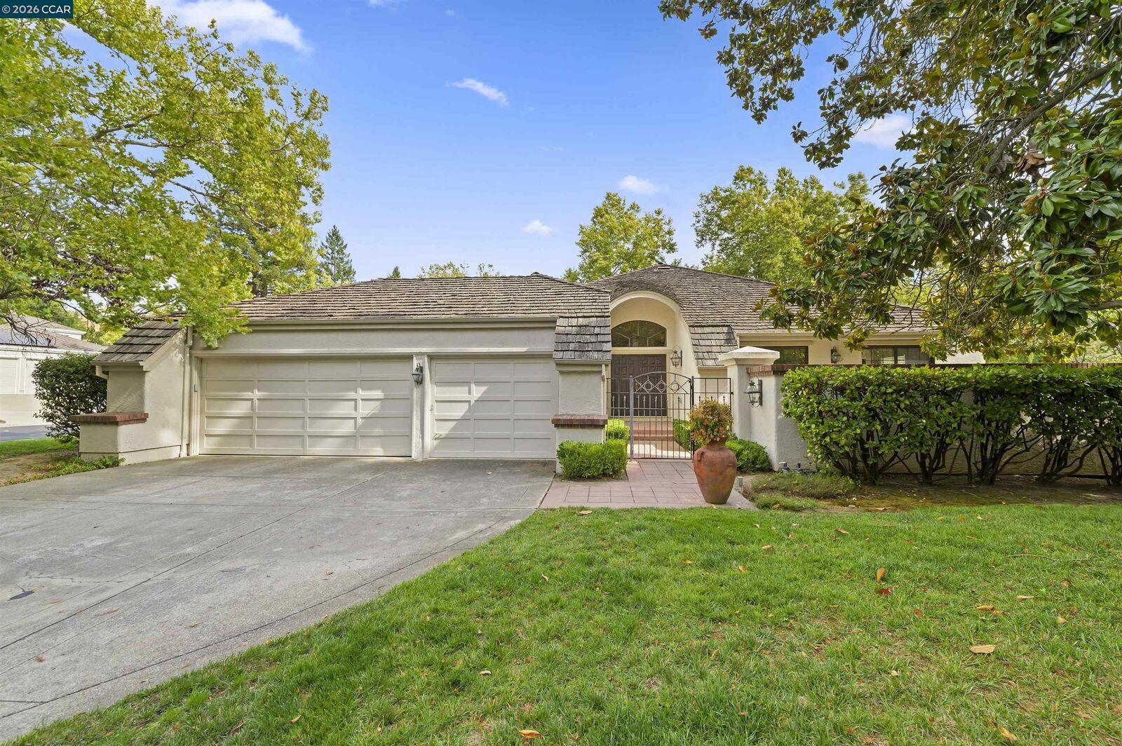 Property Photo: 51 Deer Meadow Ln CA 94506