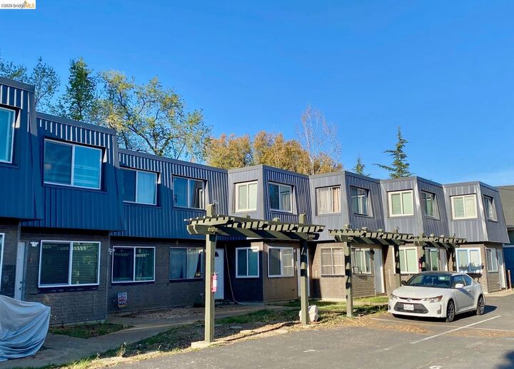 Property Photo:  19096 Dyer Ct 2  CA 95321 