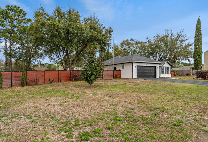 Property Photo:  2187 Calle De Castelar  FL 32566 