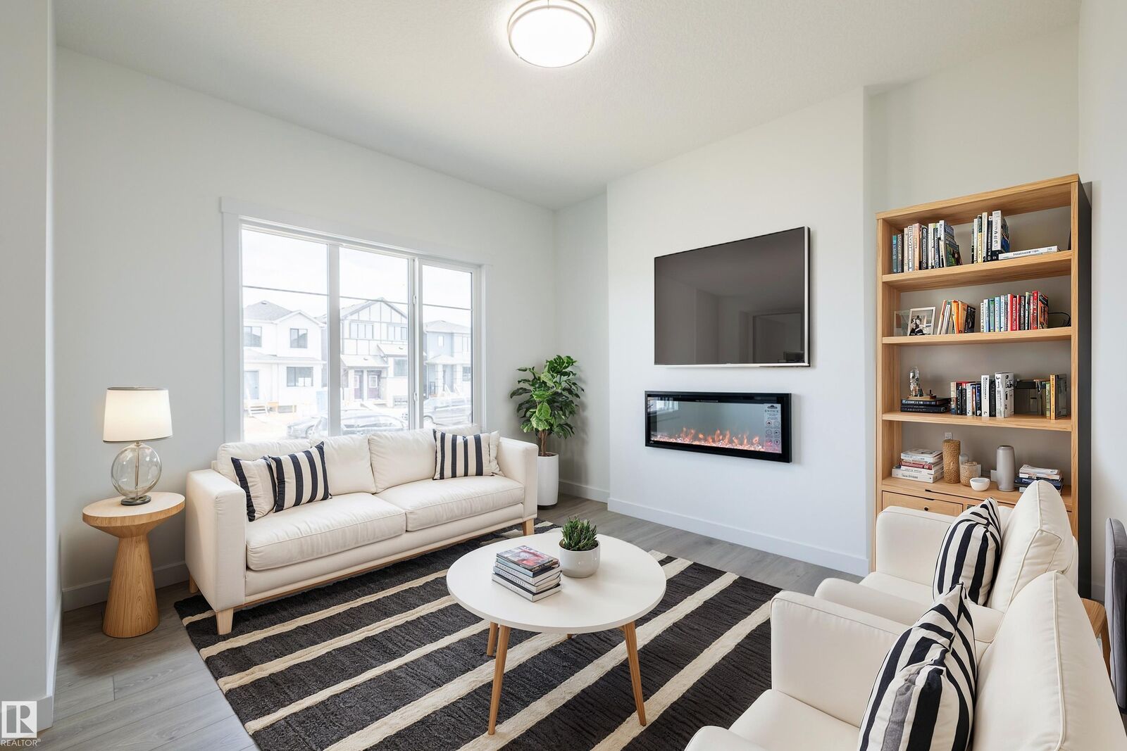 Property Photo: 610 Ashgrove Circle AB T9E 0K8