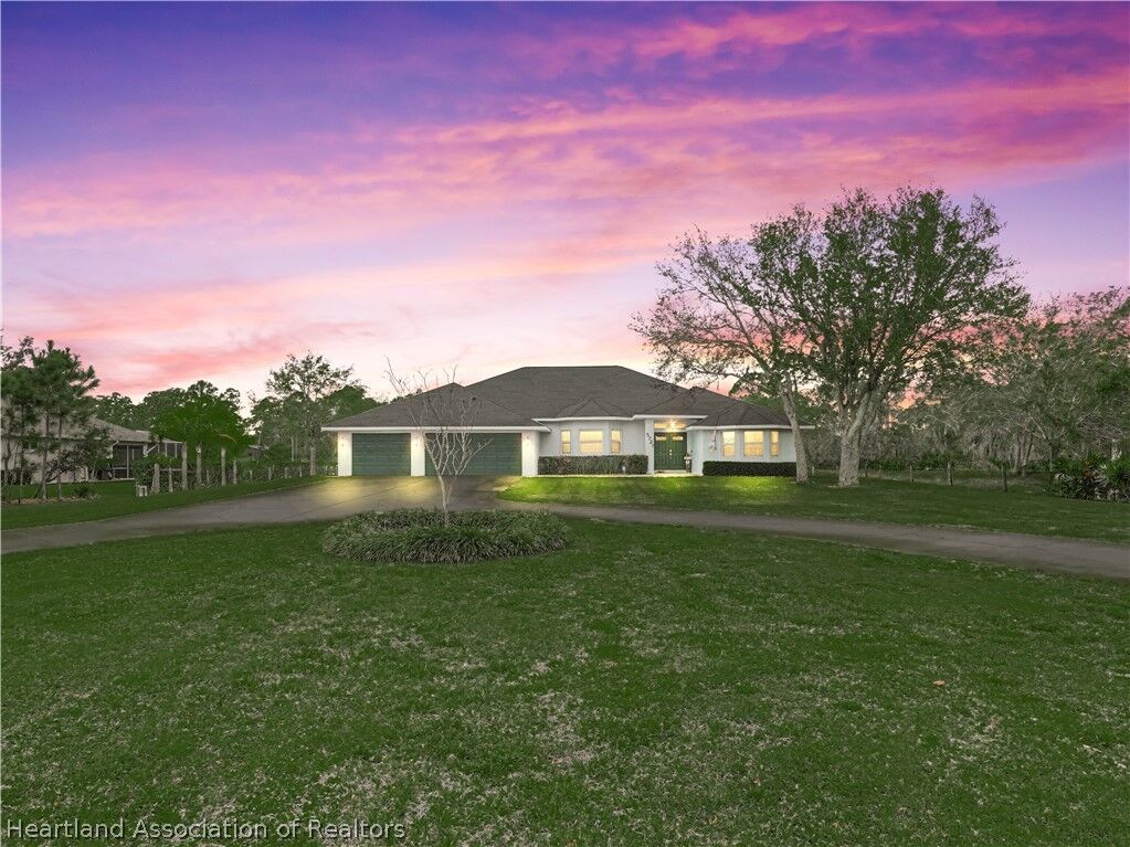 Property Photo: 5721 Golden Road FL 33875