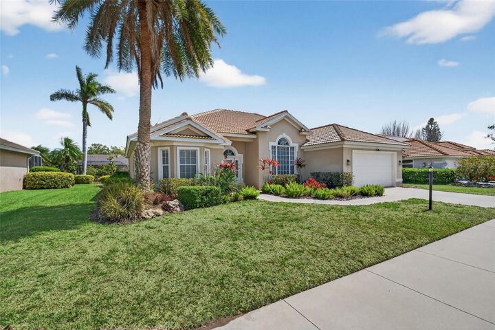 Property Photo:  4449 Golden Lake Drive  FL 34233 