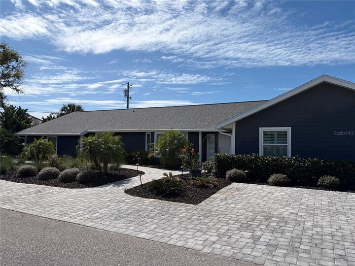 Property Photo: 15 Gulf Manor Drive FL 34285