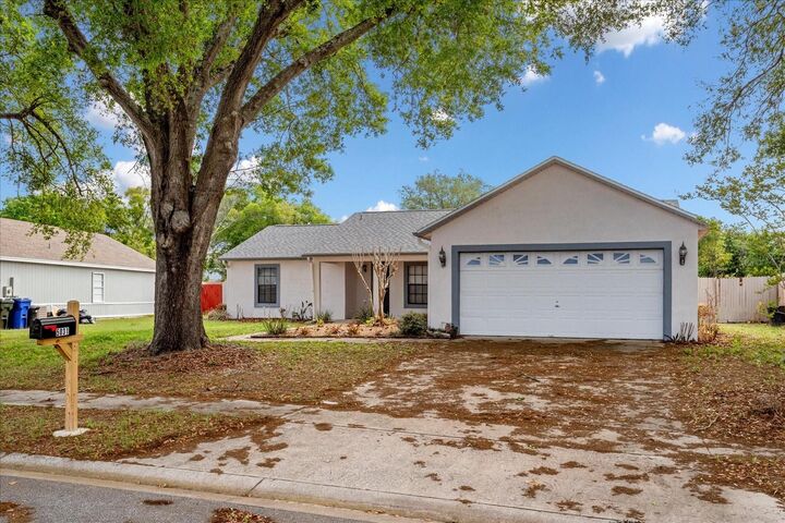 Property Photo:  5031 Water Wheel Court  FL 34761 