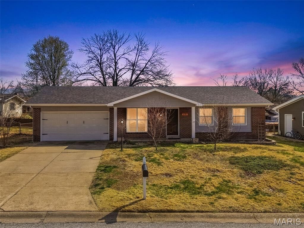 Property Photo:  626 Lime Rock Drive  MO 63304 