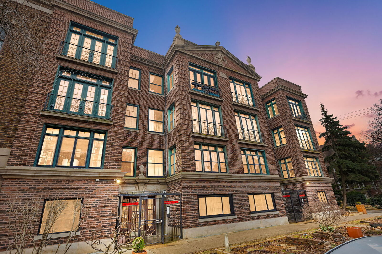 Property Photo:  1209 W Farwell Avenue 3W  IL 60626 