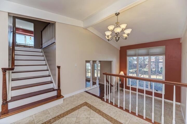 Property Photo:  182 Lockwood Lane  IL 60108 