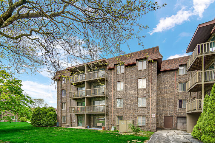 Property Photo:  820 Elder Road C115  IL 60430 