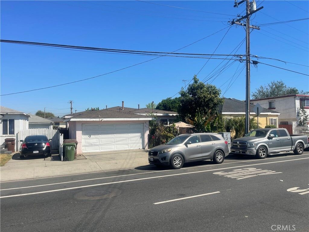 Property Photo:  604 N Santa Fe  CA 90221 