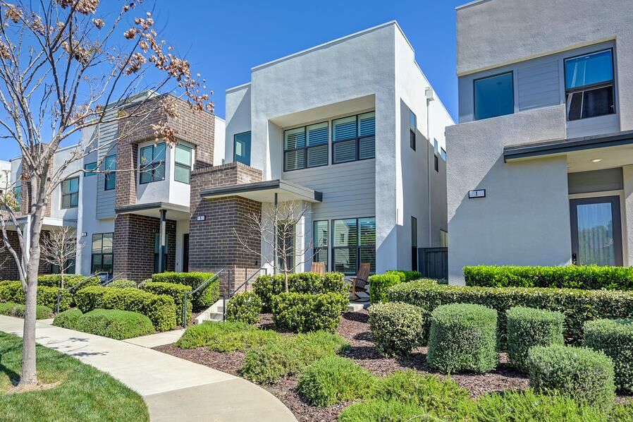 Property Photo:  9 Fischbacher Street  CA 95816 