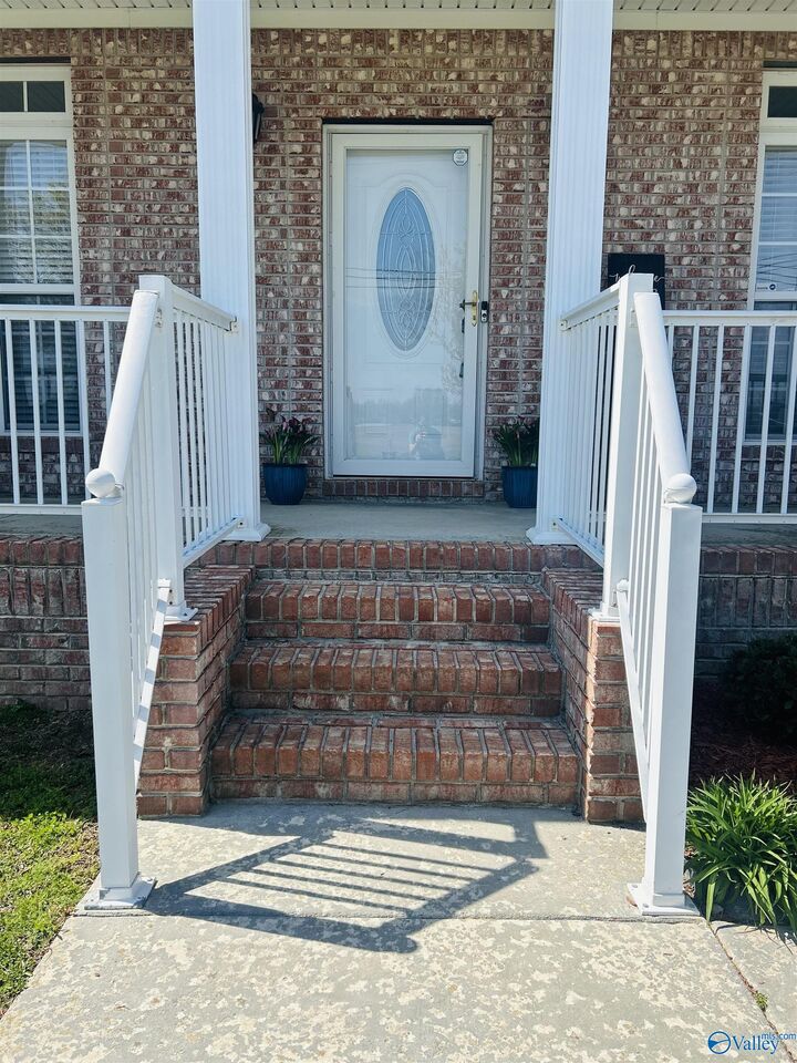 Property Photo:  16293 Mooresville Road  AL 35613 