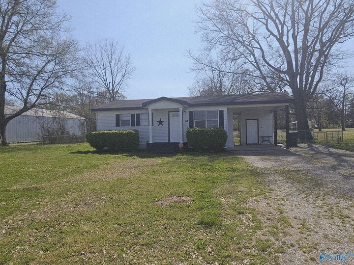 Property Photo: 48 Oakdale Avenue AL 35650