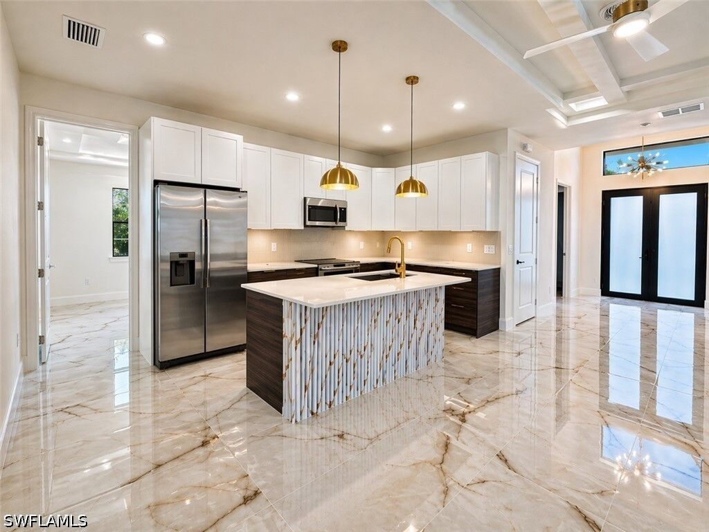 Property Photo:  815 Frederick Reid Street E  FL 33974 