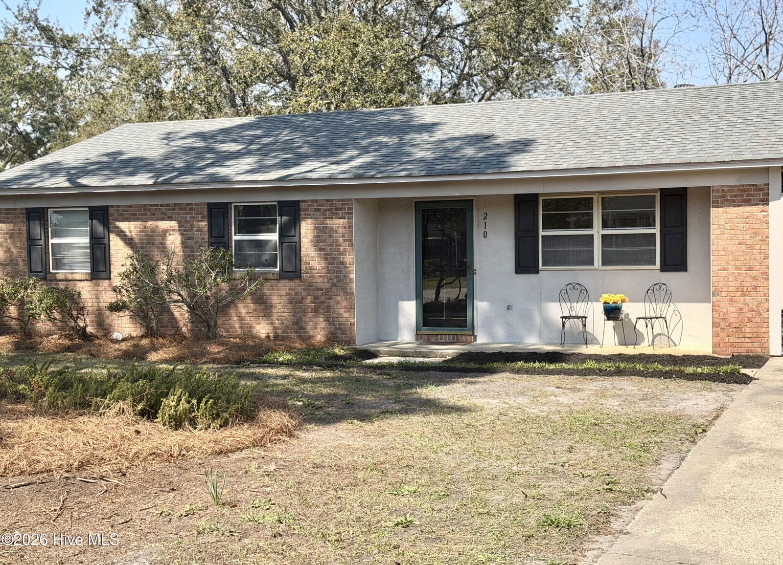 Property Photo:  210 Cathay Road  NC 28412 