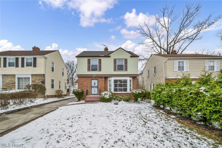 Property Photo:  16908 Throckley Avenue  OH 44128 