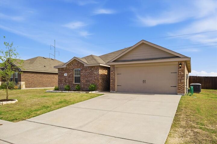 Property Photo:  602 Iron Hill Lane  TX 75189 